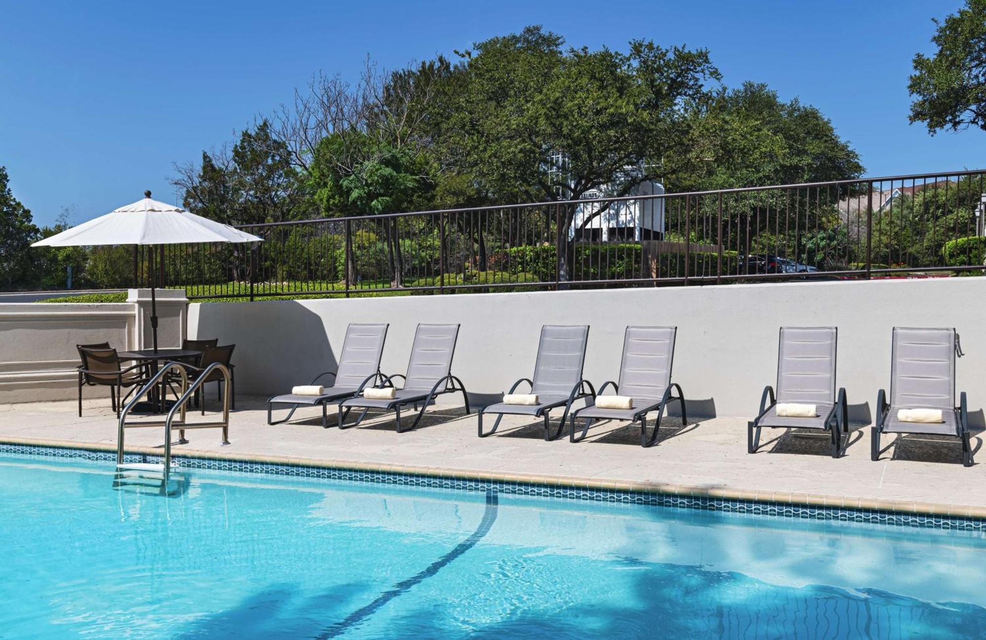 Hyatt Place Austin Arboretum Экстерьер фото