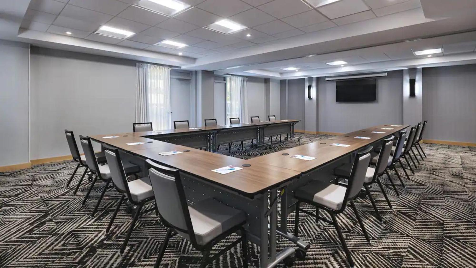 Hyatt Place Austin Arboretum Экстерьер фото
